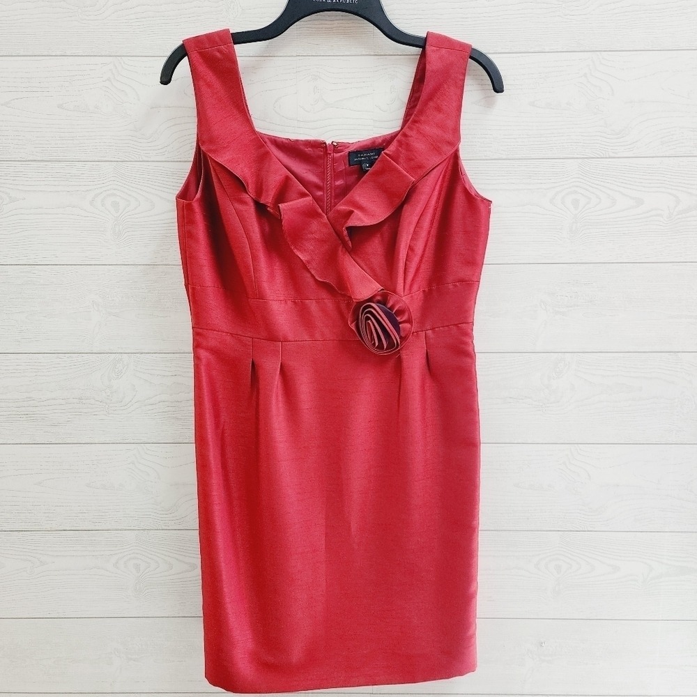 Tahari Arthur S Levine Red Ruffle Rosette Sheath Dress Size 8 Cocktail‎ Wedding